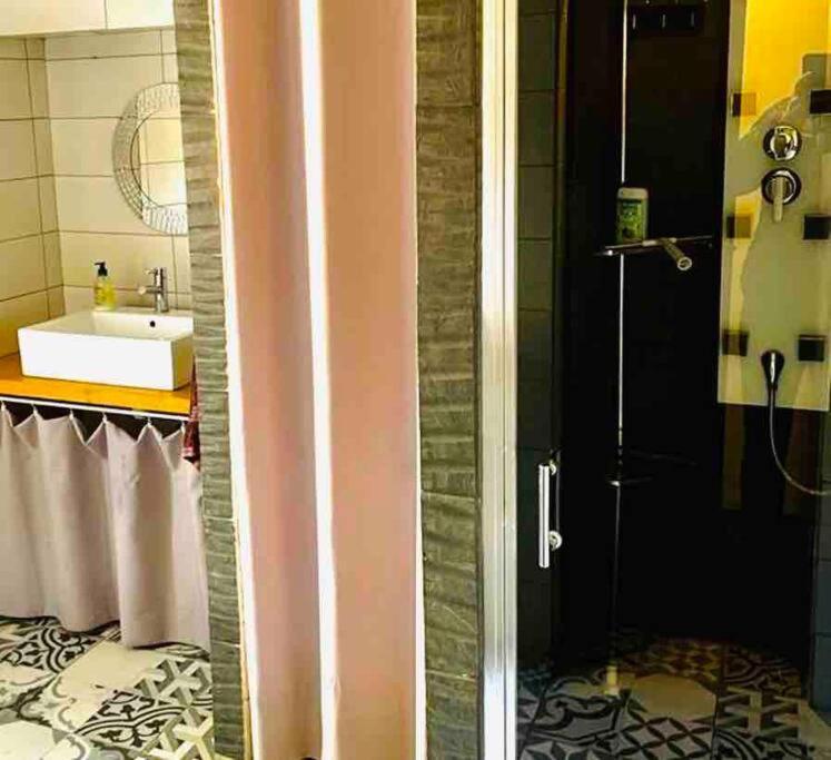 Villa Elegant And Charming Townhouse With Roof Terrace à Limoux Extérieur photo